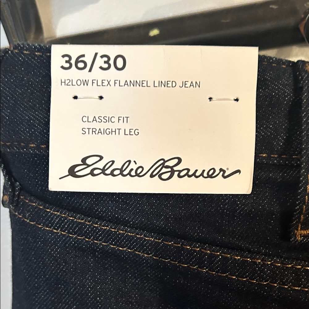Eddie Bauer Men's Dark Blue Classic fit Straight leg Jeans - Picture 6 of 7